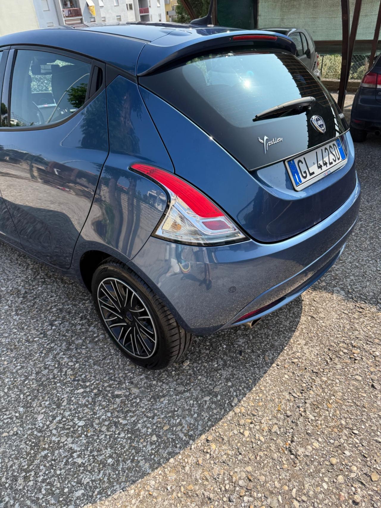 Lancia Ypsilon 1.0 FireFly 5 porte S&S Hybrid Gold