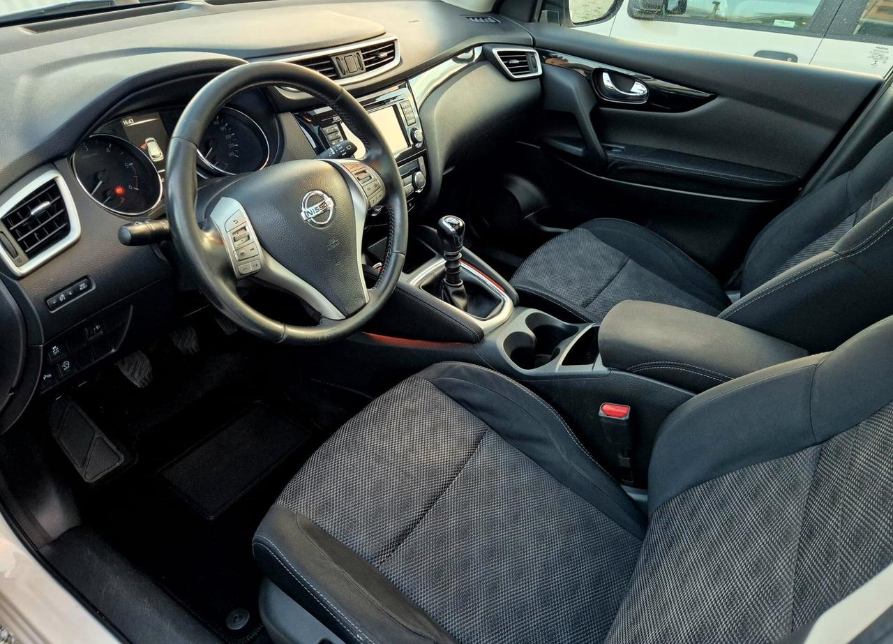 Nissan Qashqai 1.5 dCi Tekna Tetto panoramico 4 telecamere 360°
