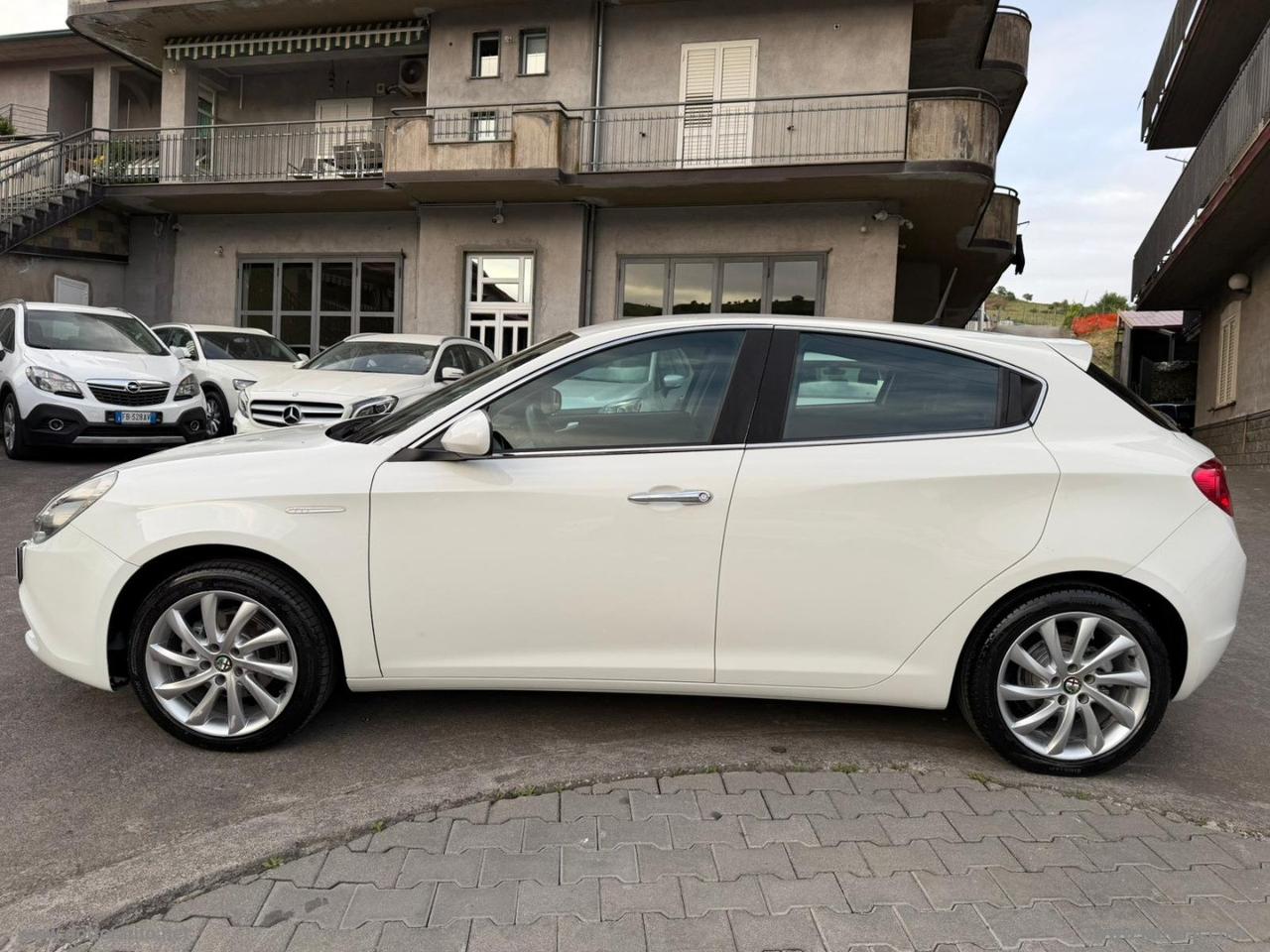 ALFA ROMEO Giulietta 1.6 JTDm-2 105 CV Exclusive