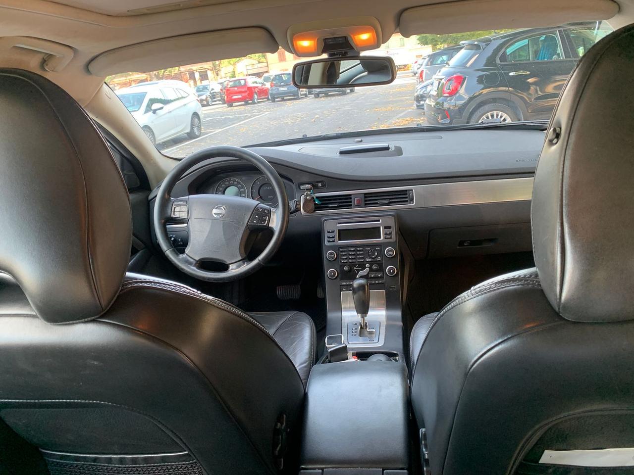 Volvo XC 70 XC70 2.4 D5 Summum #5941