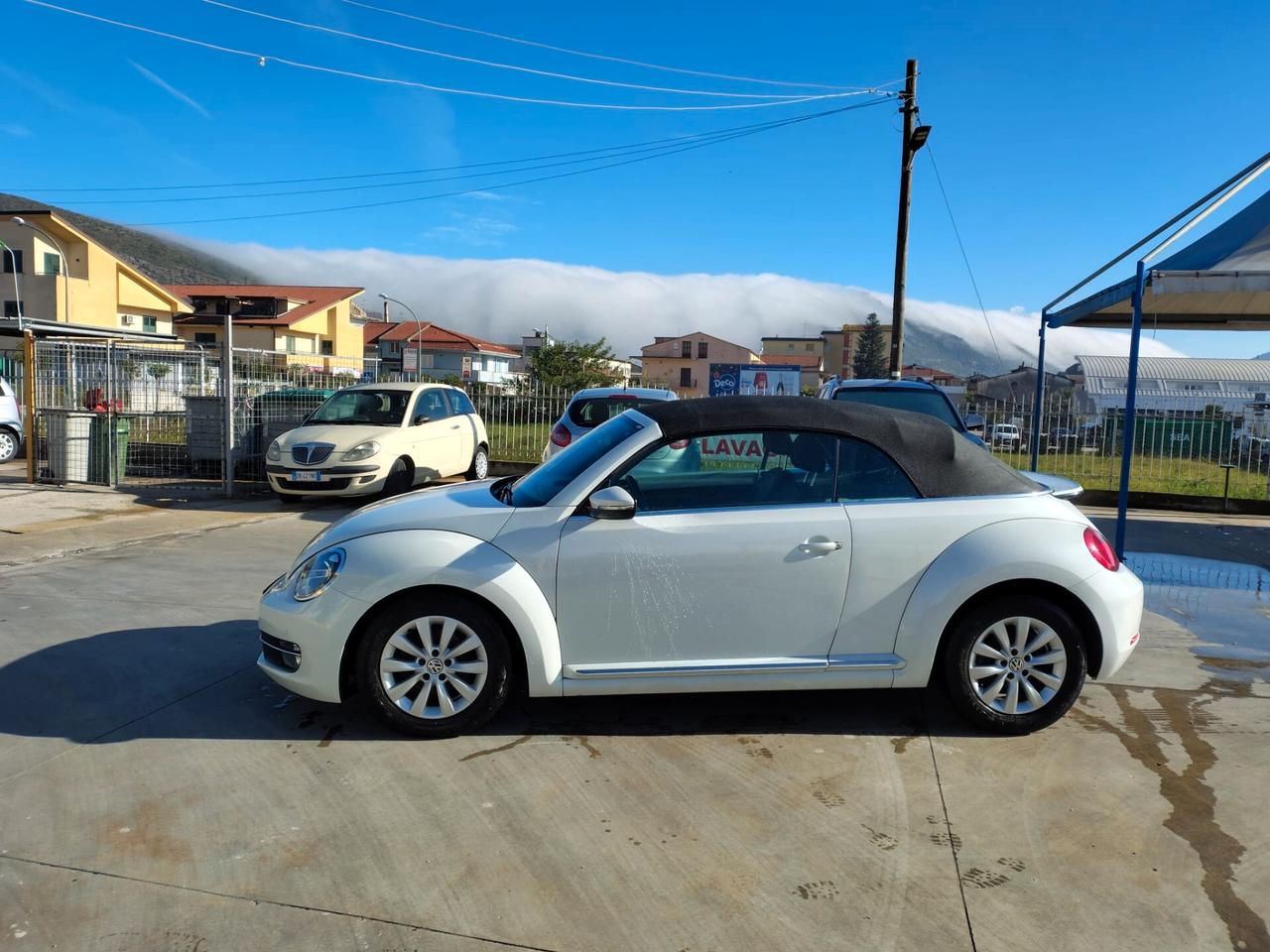 Volkswagen Maggiolino Cabrio 1.6 TDI Design