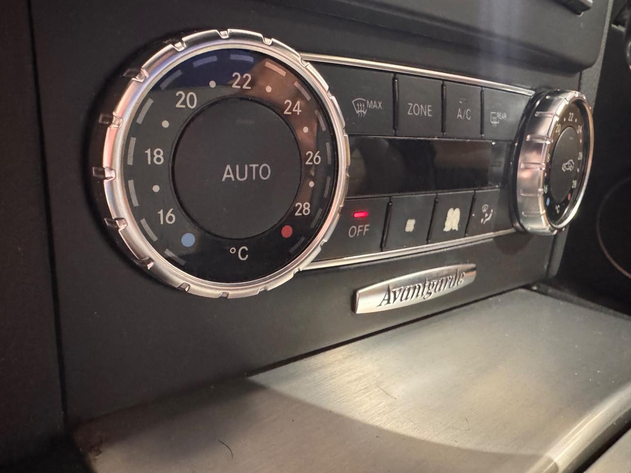 Mercedes-benz C 220 CDI Avantgarde 135.000 KM