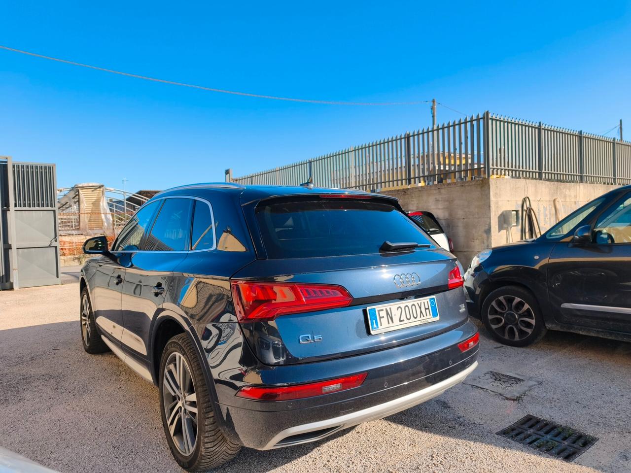 Audi Q5 2.0 TDI 190 CV quattro S tronic s-line interno esterno