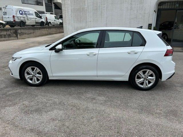 VOLKSWAGEN Golf 1.5 TGI DSG Life