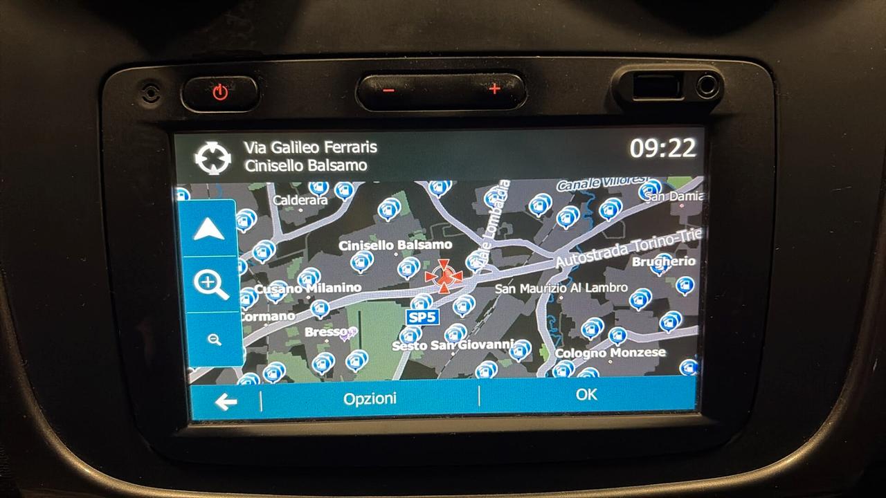 DACIA SANDERO DEL 2016 EURO 6B CAMBIO AUTOMATICO