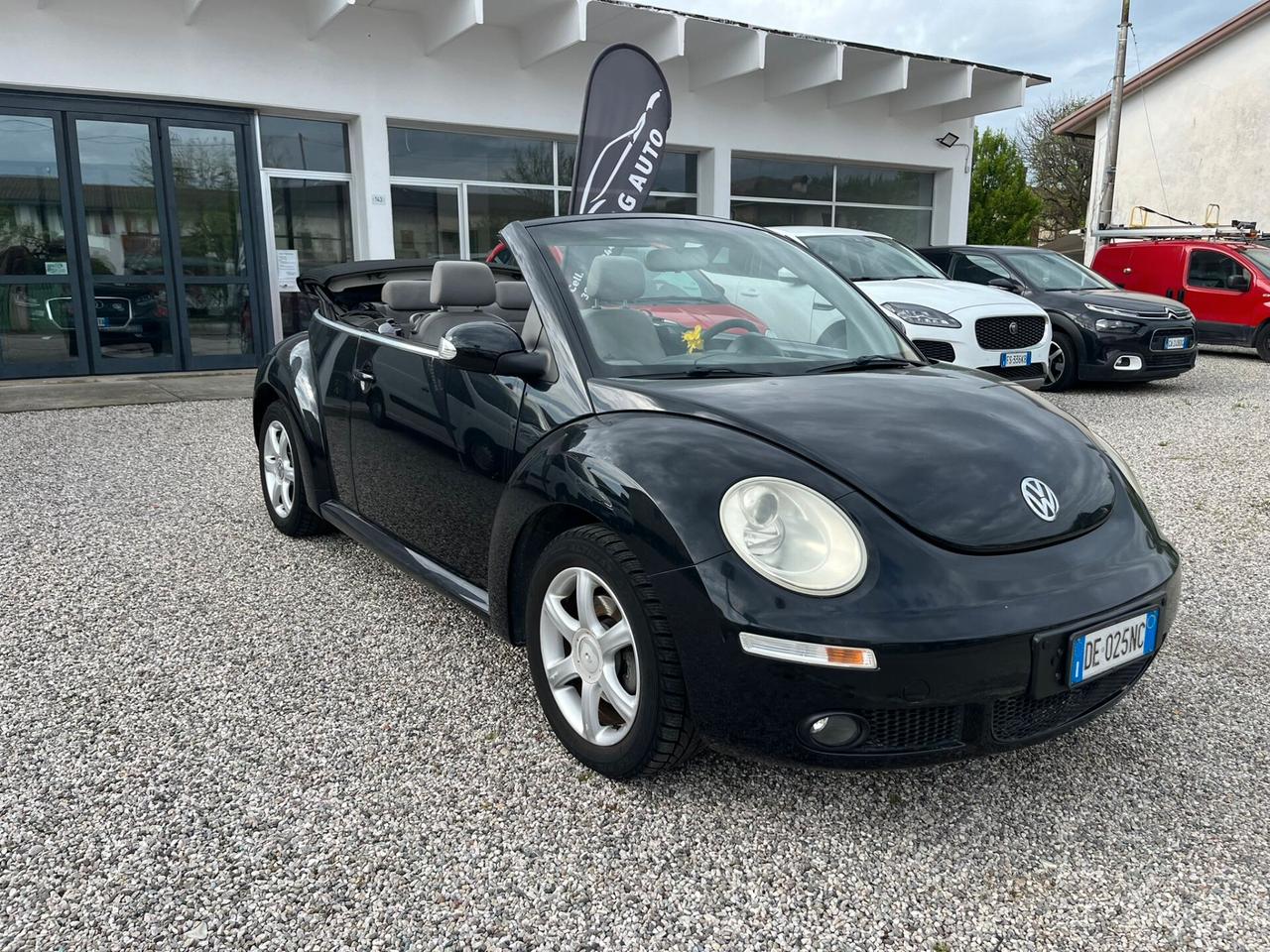 Volkswagen New Beetle 1.6 Cabrio