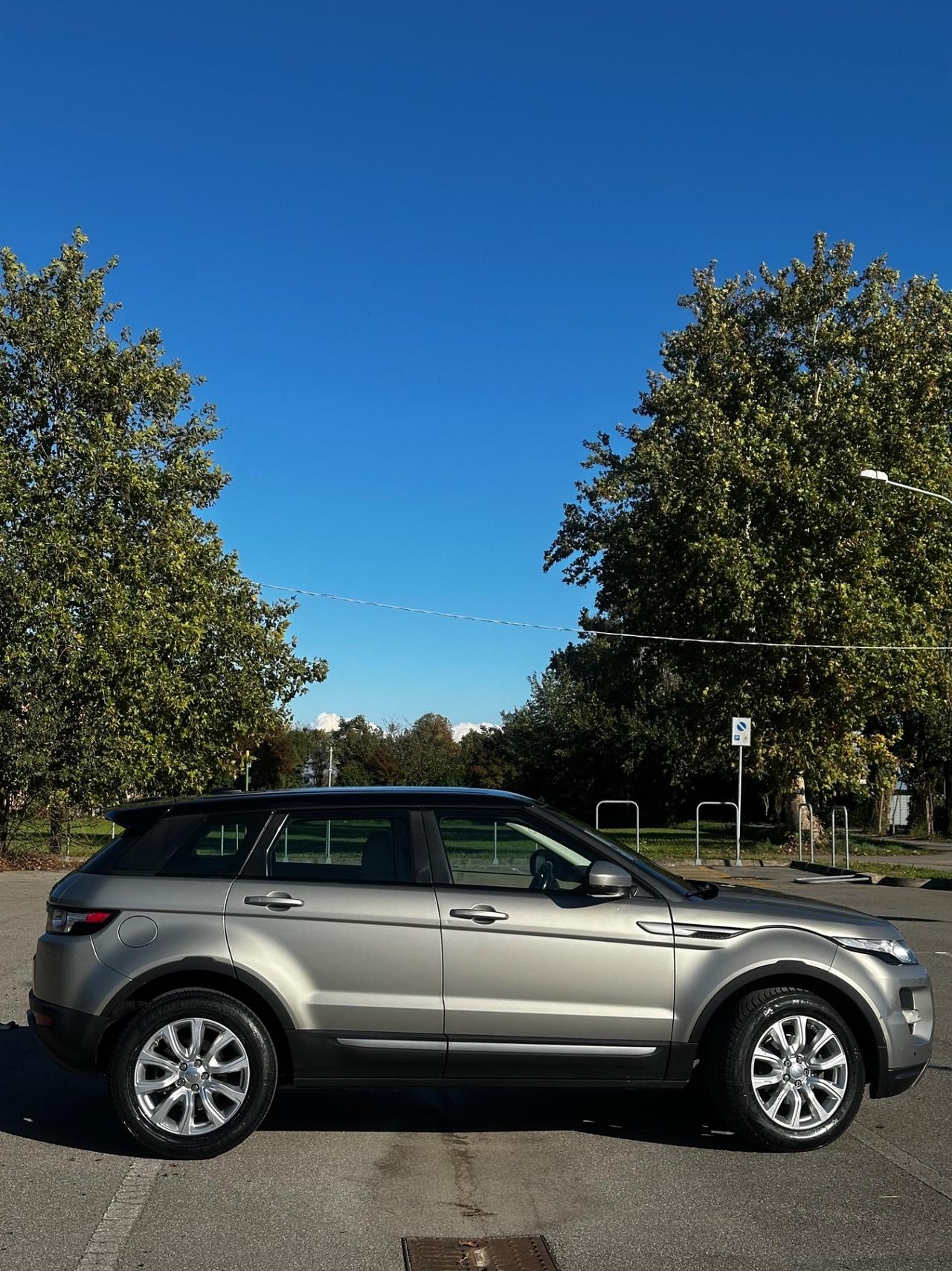 Land Rover Range Evoque 2.2 TD4 5p. Pure Tech Pack