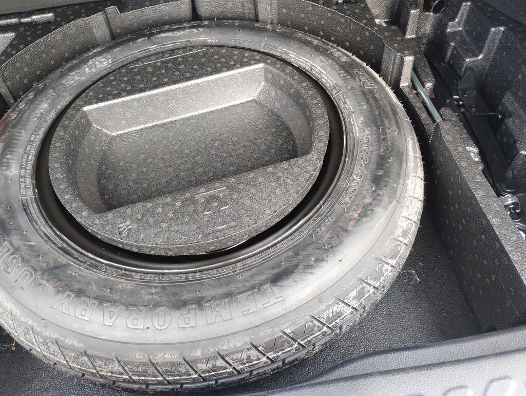 Toyota C-HR 1.8 HYBRID NAVI+FULL LED+RCAM+PRIVACY+CRUISE+ADAS