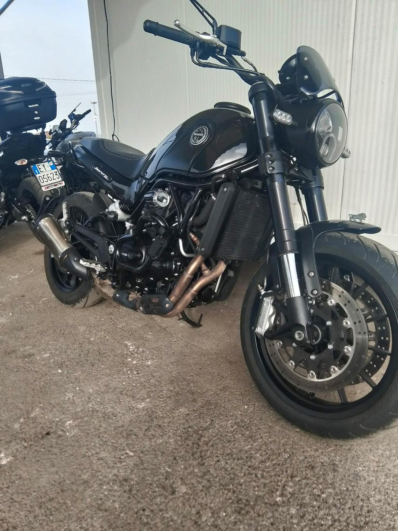 Benelli Leoncino 500 ABS