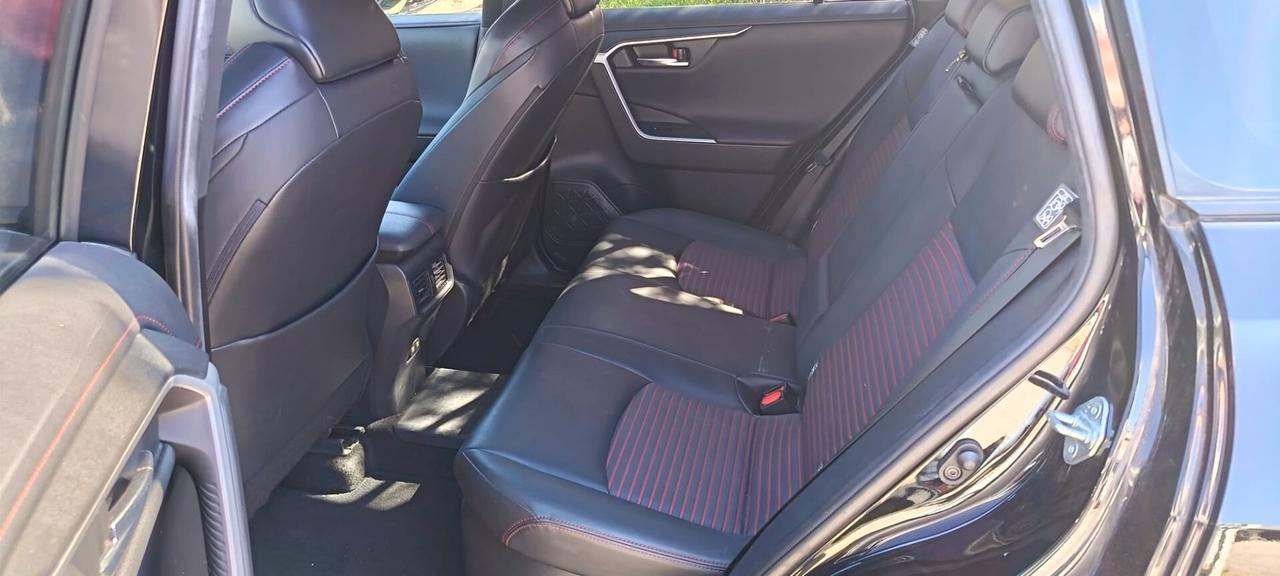 Suzuki Across 2.5 Plug-in Hybrid E-CVT 4WD Top