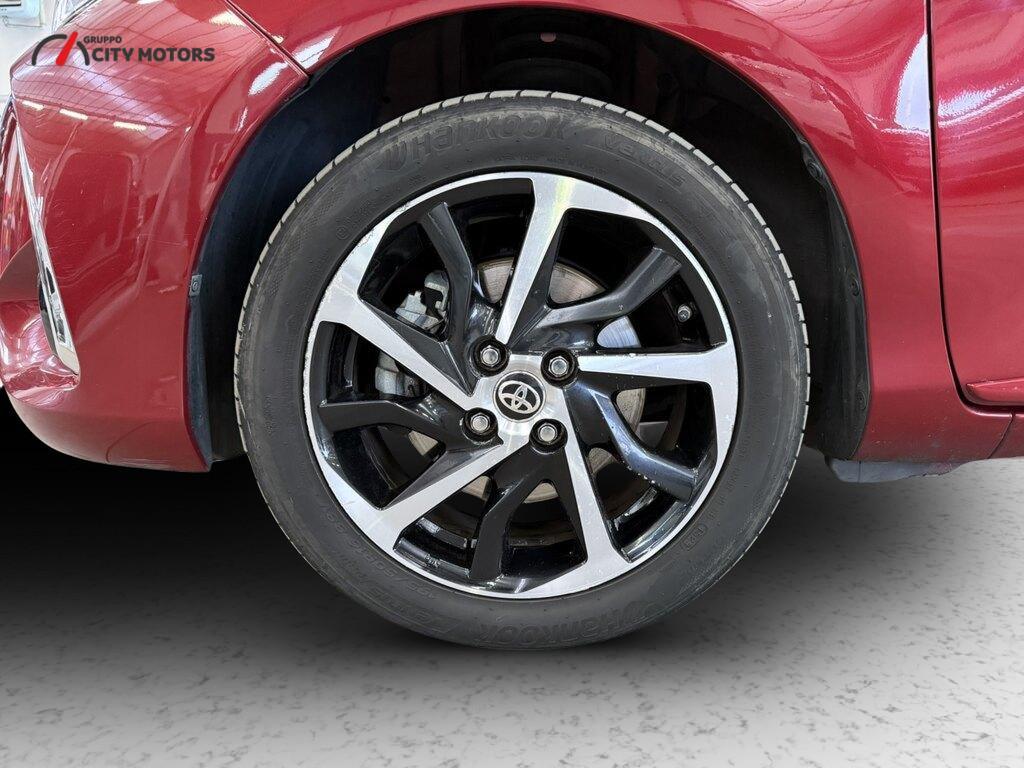 Toyota Yaris 5 Porte 1.5 VVT-i Hybrid Lounge Red/Bronze E-CVT