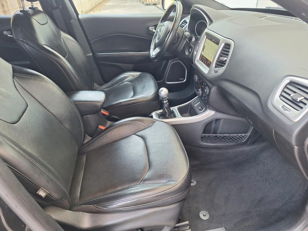 @ Jeep Compass 1.6 .Limited Sport