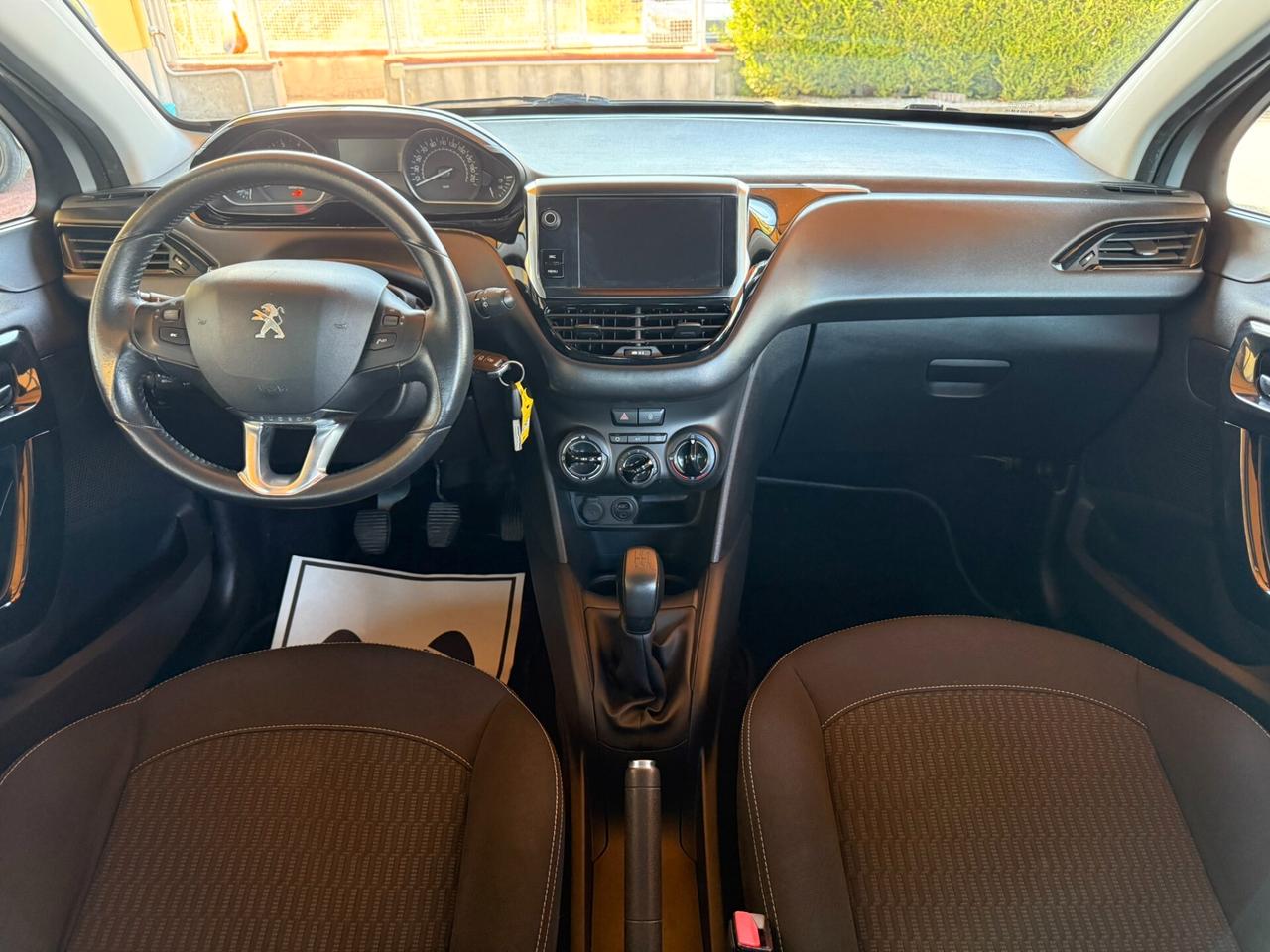Peugeot 208 PureTech 82 5 porte Allure