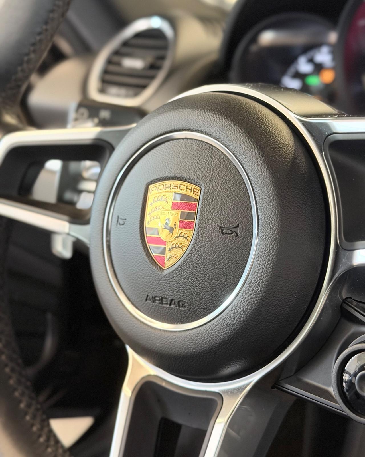 Porsche 718 Spyder Cayman 2.0