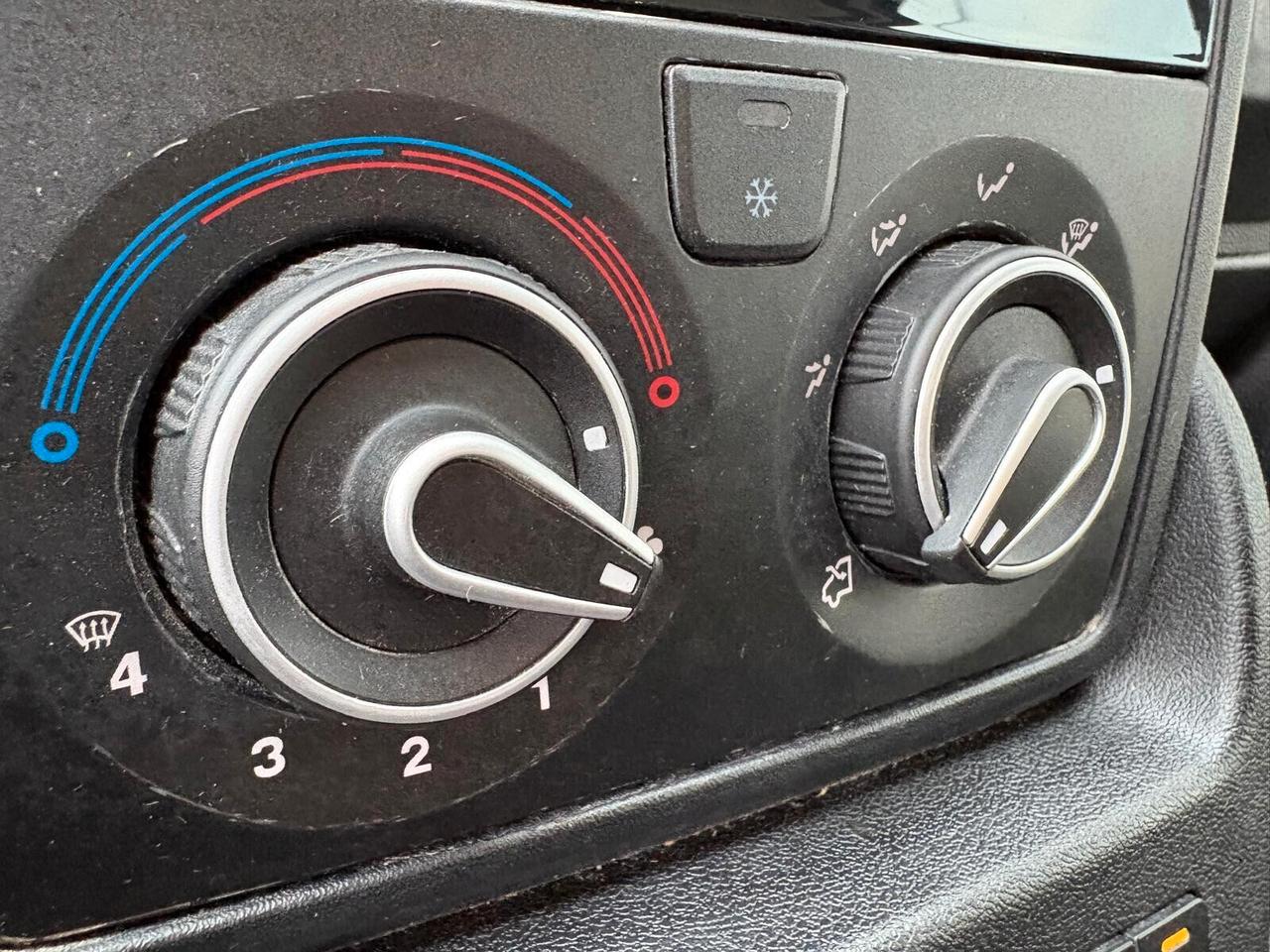 Peugeot Boxer 330 PREMIUM 2.2 BlueHDi PM-TM L2 H2 SPOTICAR