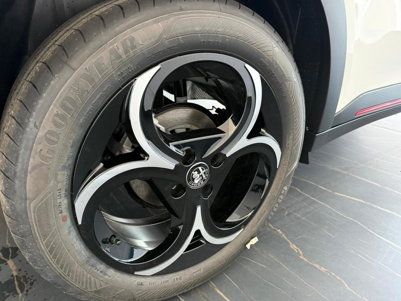 Alfa Romeo Junior 1.2 136 CV Hybrid eDCT6 Speciale