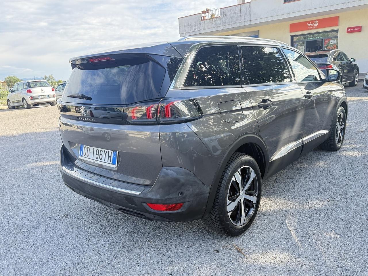 PEUGEOT 5008 1.5TDCI 4X4 GT LINE 7 POSTI