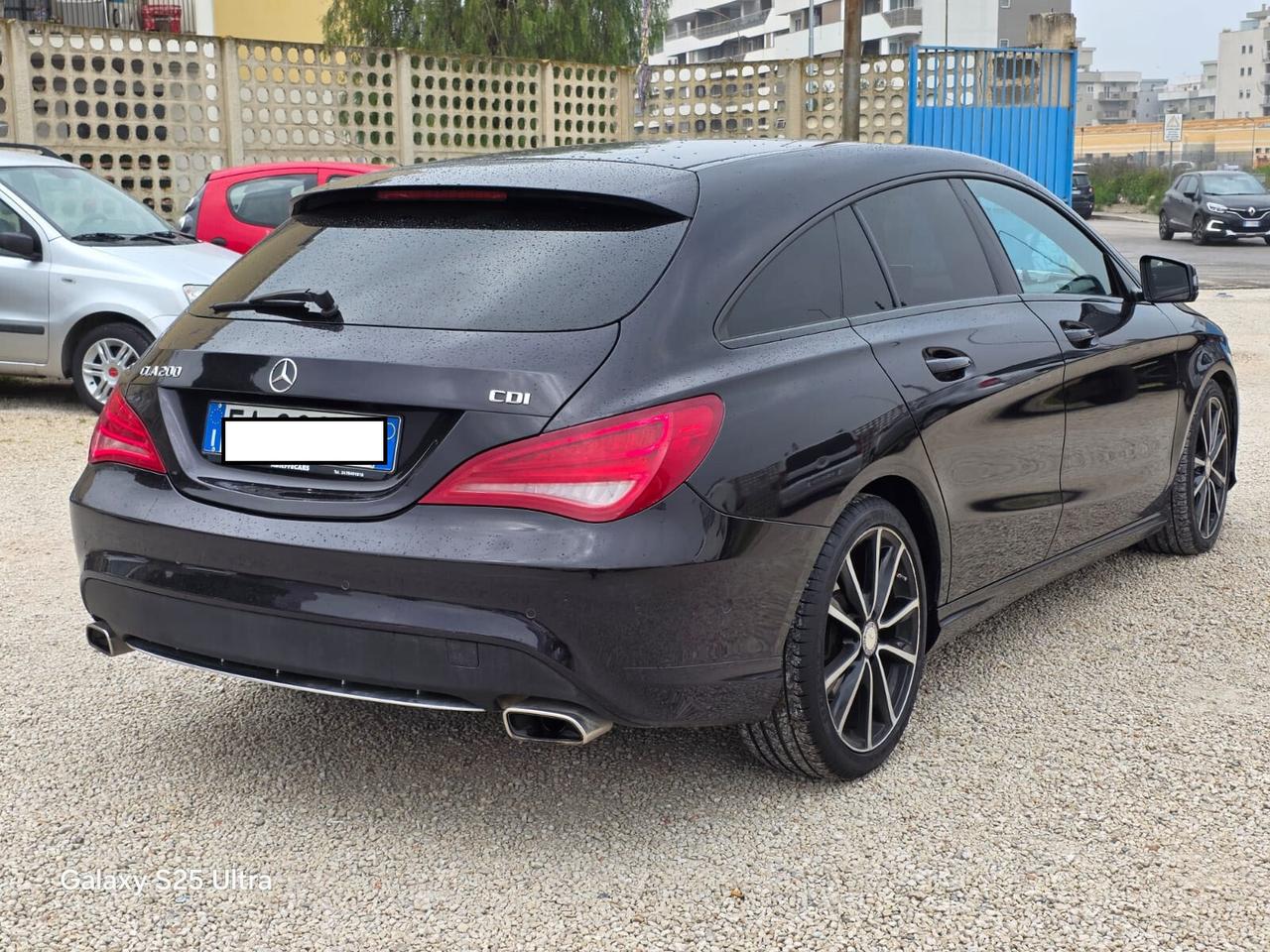 Mercedes CLA 200 CDI S.W. Automatic Premium Dark Night