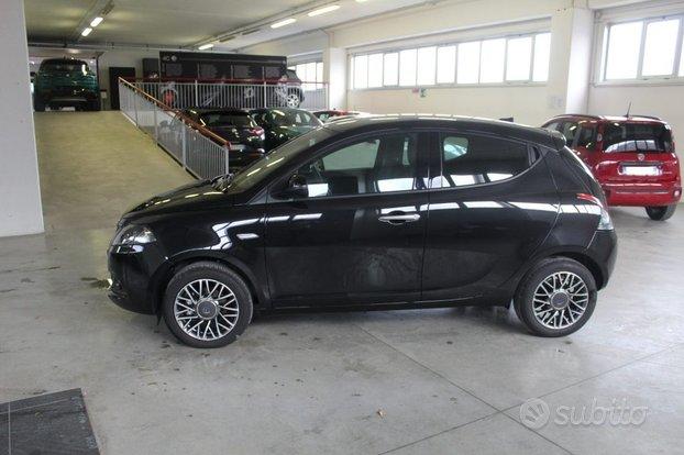 LANCIA Ypsilon 1.0 FireFly 5 porte S&S Hybrid Go