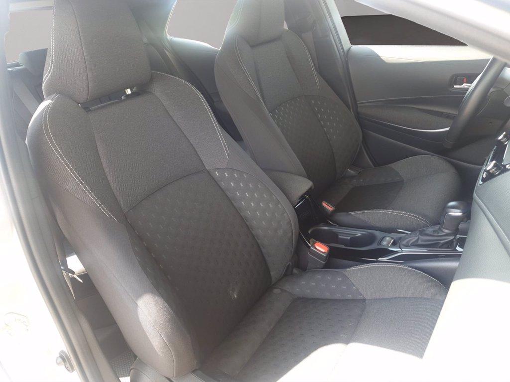 TOYOTA Corolla 1.8h active auto del 2023
