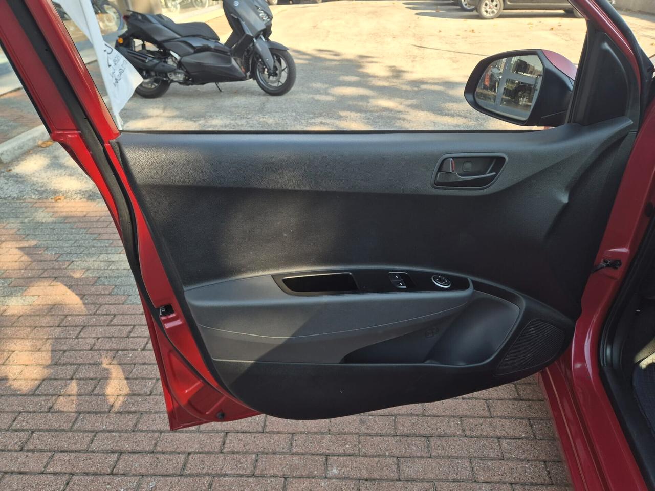 Hyundai i10 1.0 GPL Login E6B--Pass. Incluso!