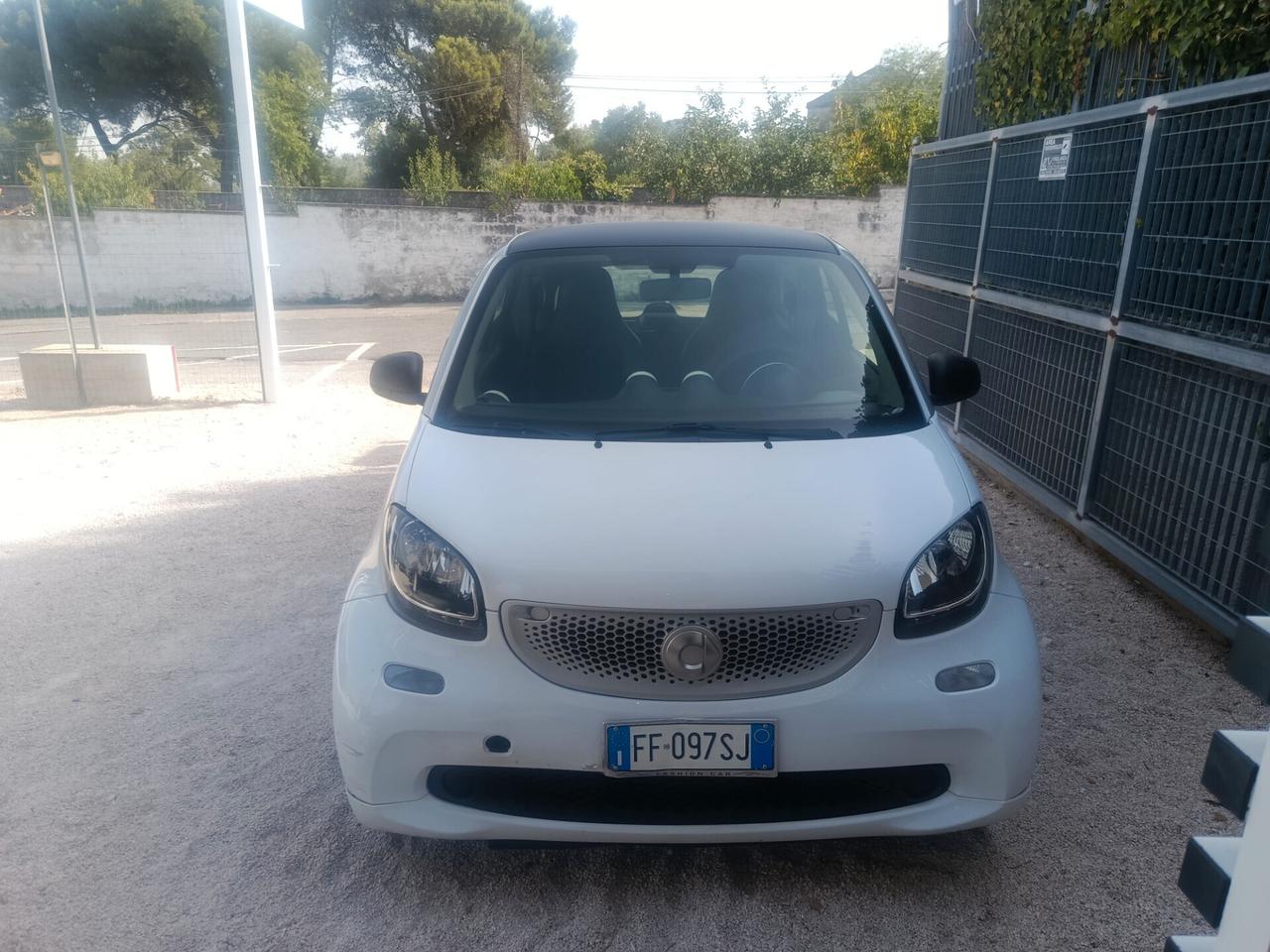 Smart ForTwo 70 1.0 twinamic Youngster l iper full pelle navi sedili riscaldabili