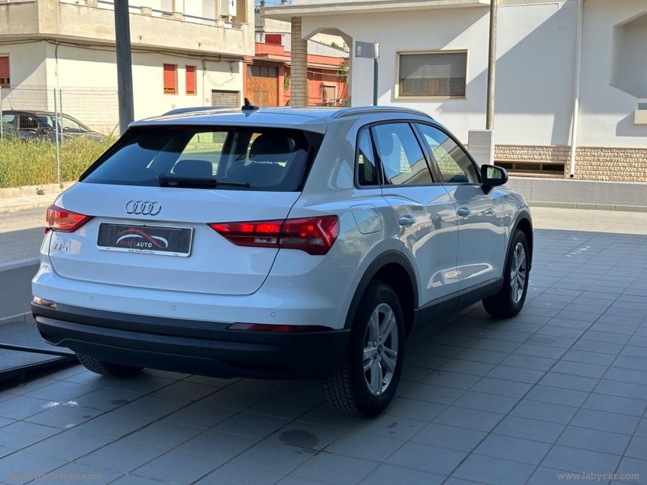 AUDI Q3 35 TDI S tronic Business