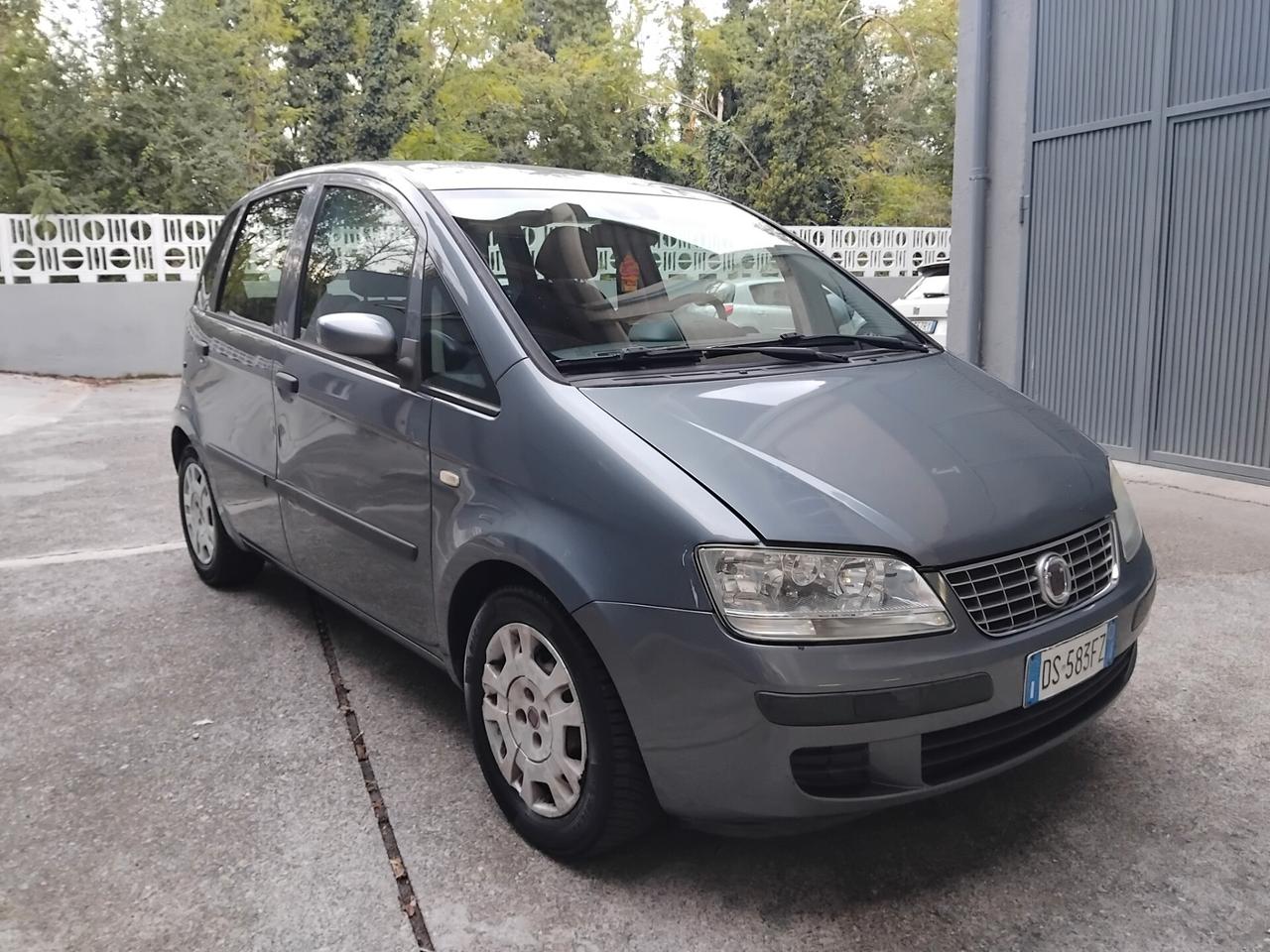 Fiat Idea 1.4 BlackLabel