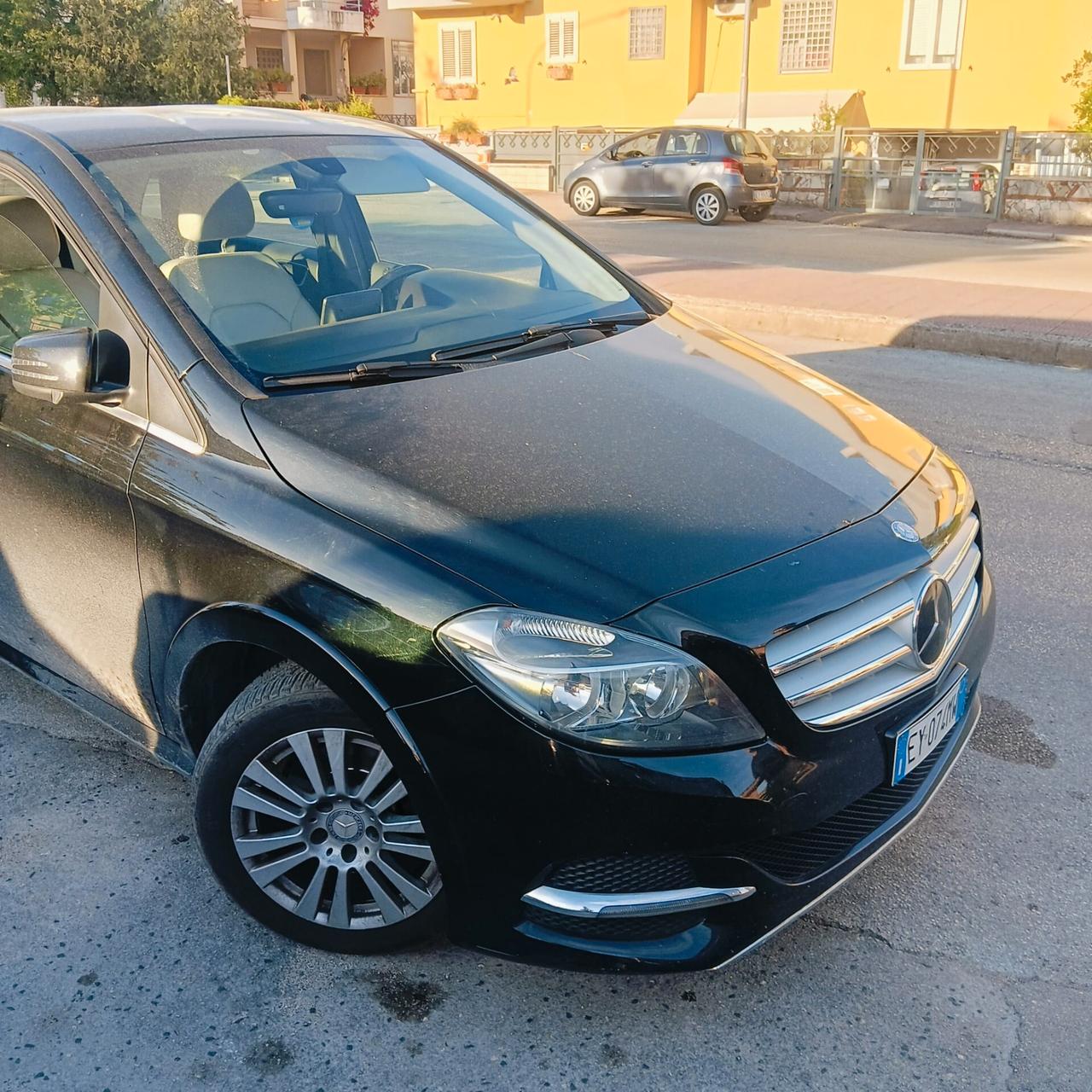 Mercedes-benz B 200 NGD Sport