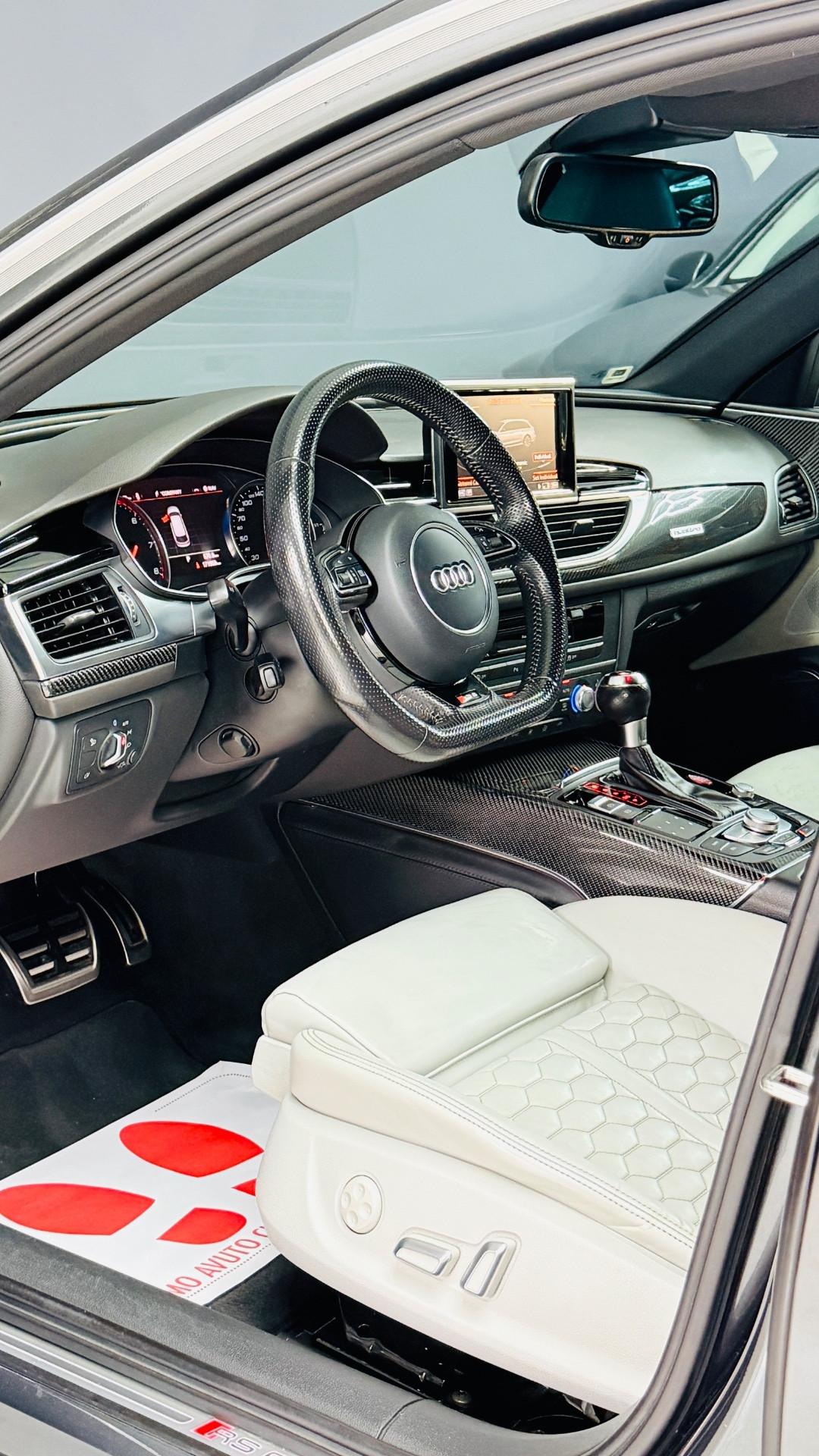 Audi RS6 RS 6 Avant 4.0 TFSI quattro tiptronic performance