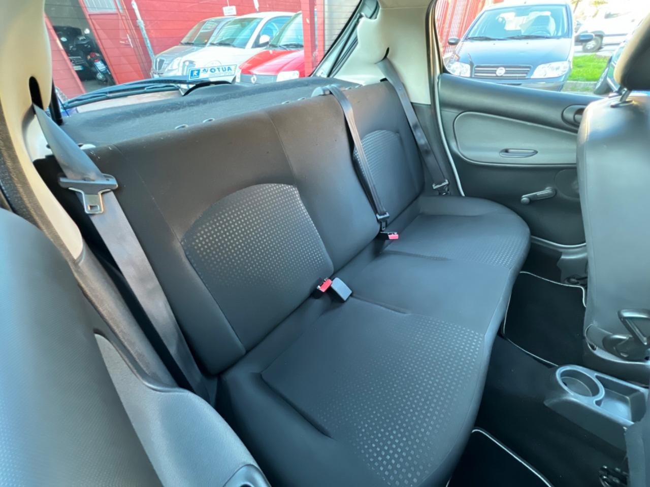 Peugeot 206 CON 12 MESI DI GARANZIA INCLUSI NEL PREZZO