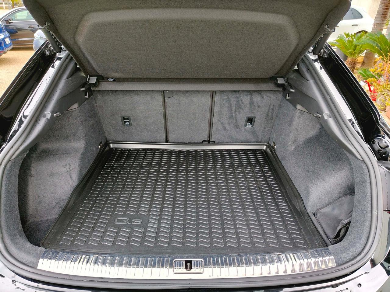 Audi Q3 SPB 35 TDI S tronic line edition - 2024