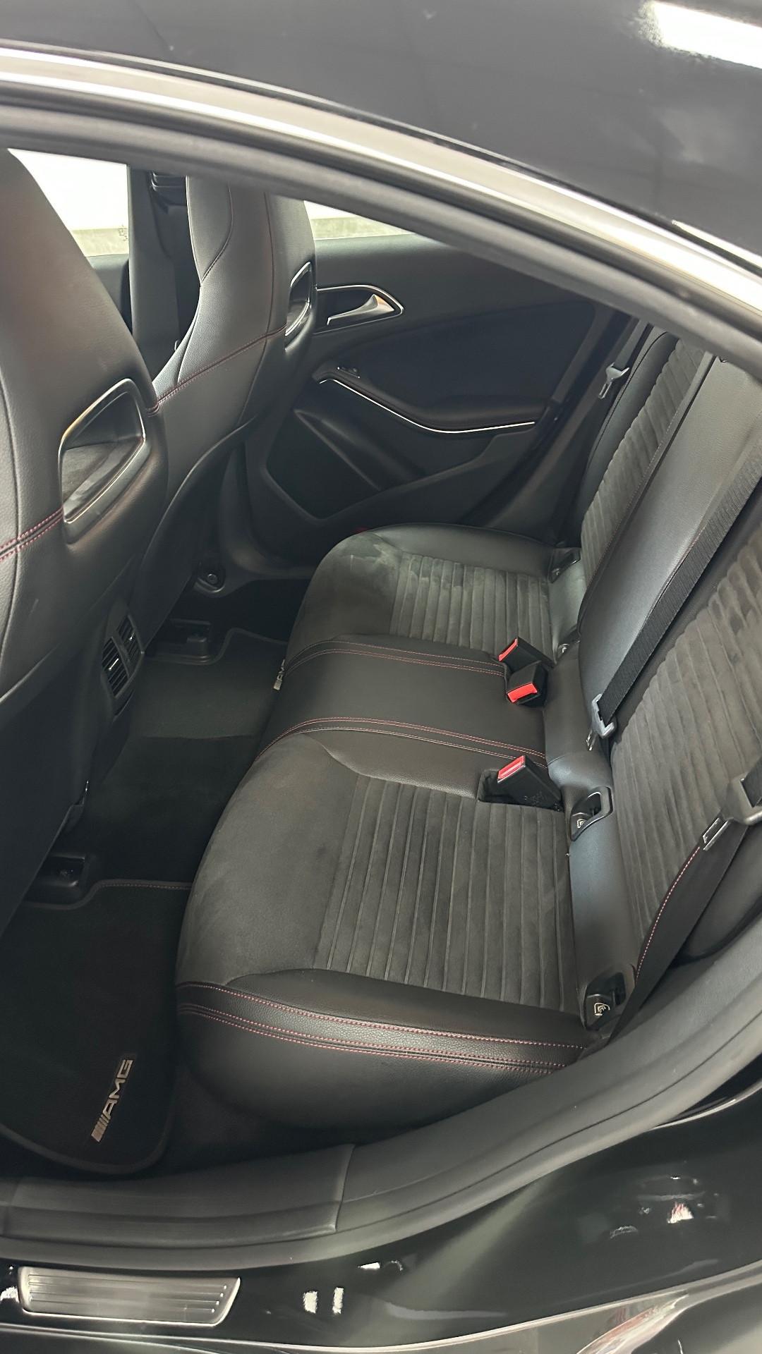 Mercedes-benz CLA 180 d Premium