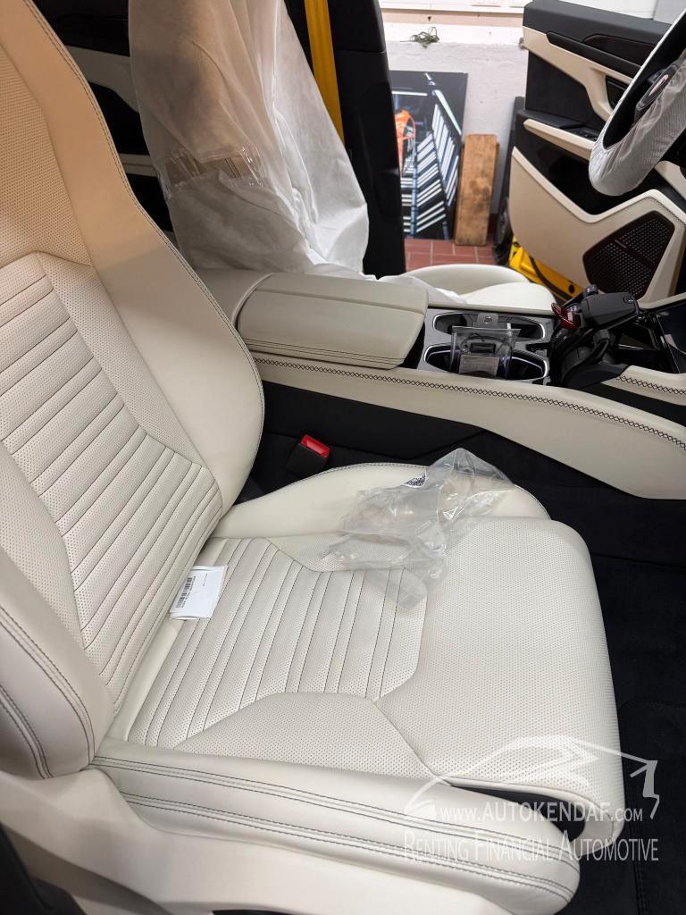 Lamborghini Urus 4.0 V8 phev SE auto