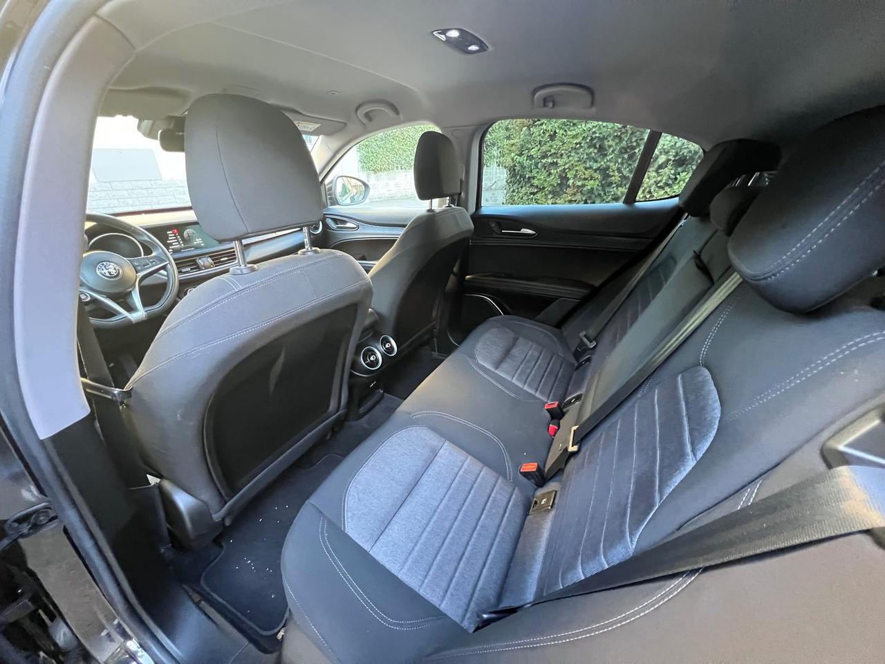 Alfa Romeo Stelvio 2.2 Business #8034