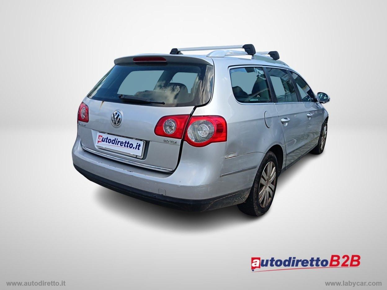 VOLKSWAGEN Passat 2.0 16V TDI Highline