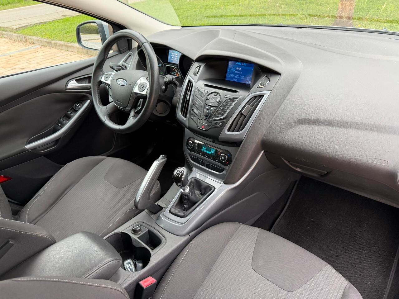Ford Focus 1.6 EcoBoost 150 CV Titanium neopatentati