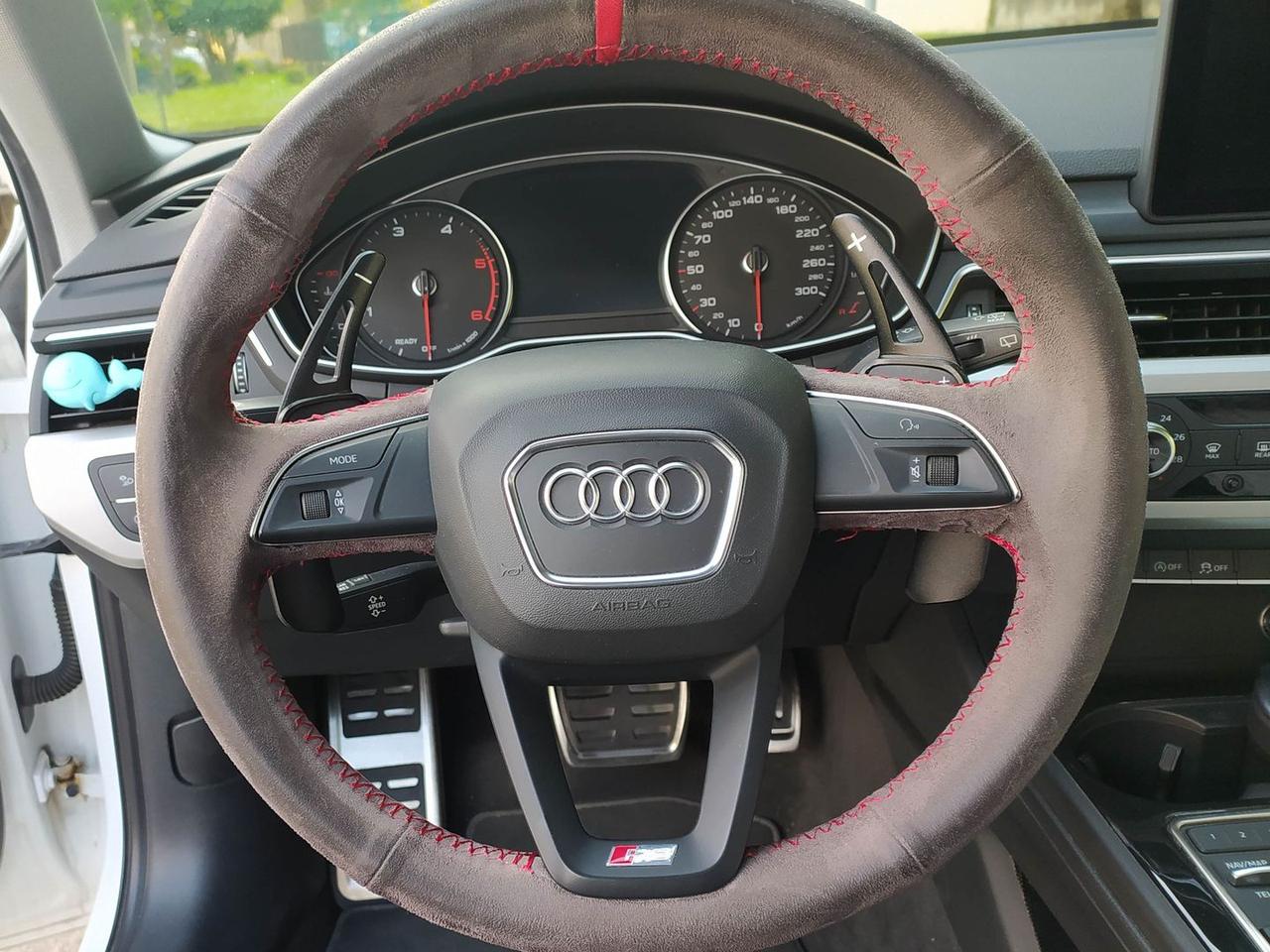 Audi A4 2.0 TDI ultra Business Sport