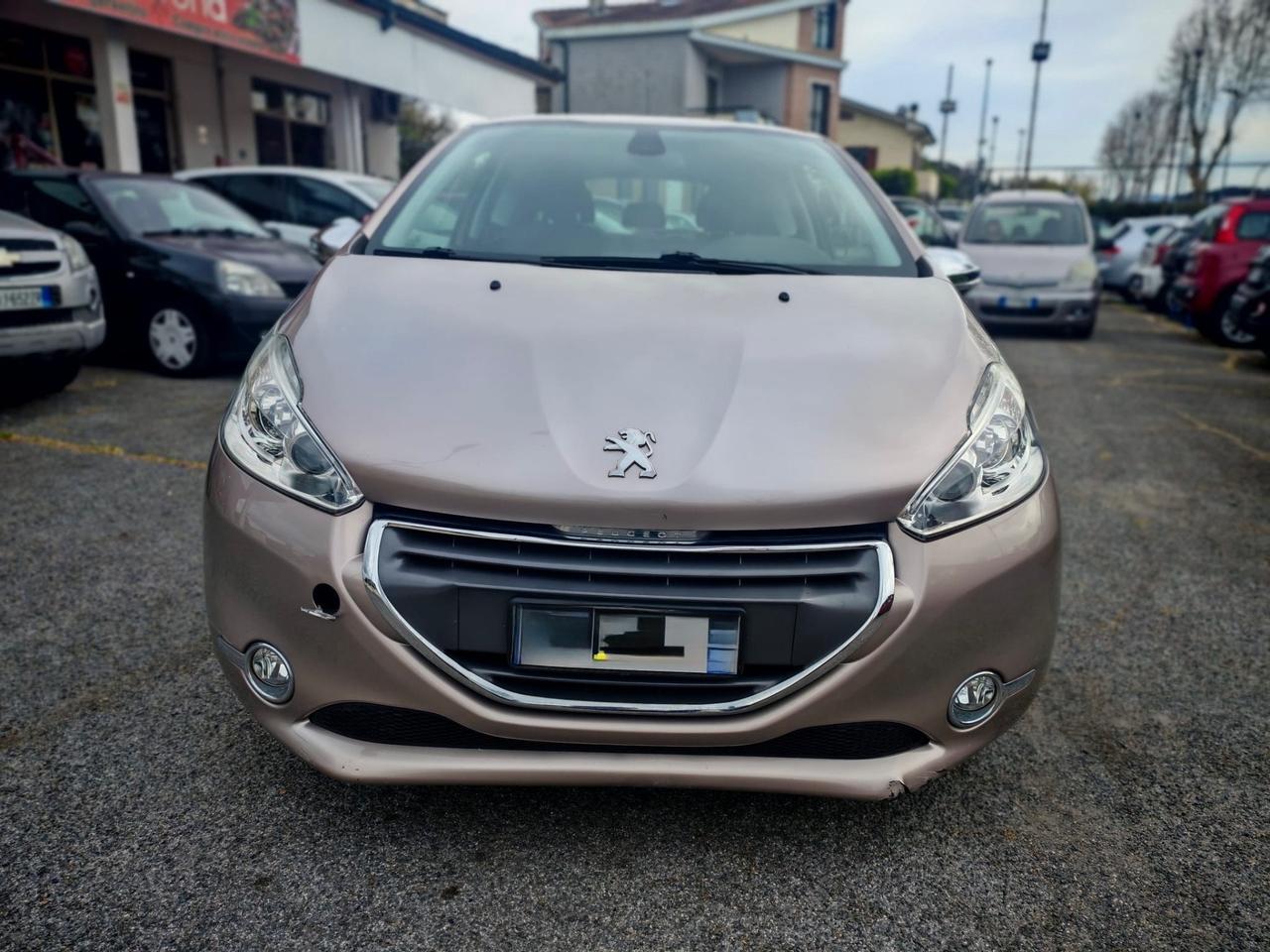 Peugeot 208 1.2 VTi 82 CV 3 porte Allure