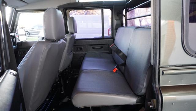 LAND ROVER Defender 110 2.5 Td5 cat S.W. S