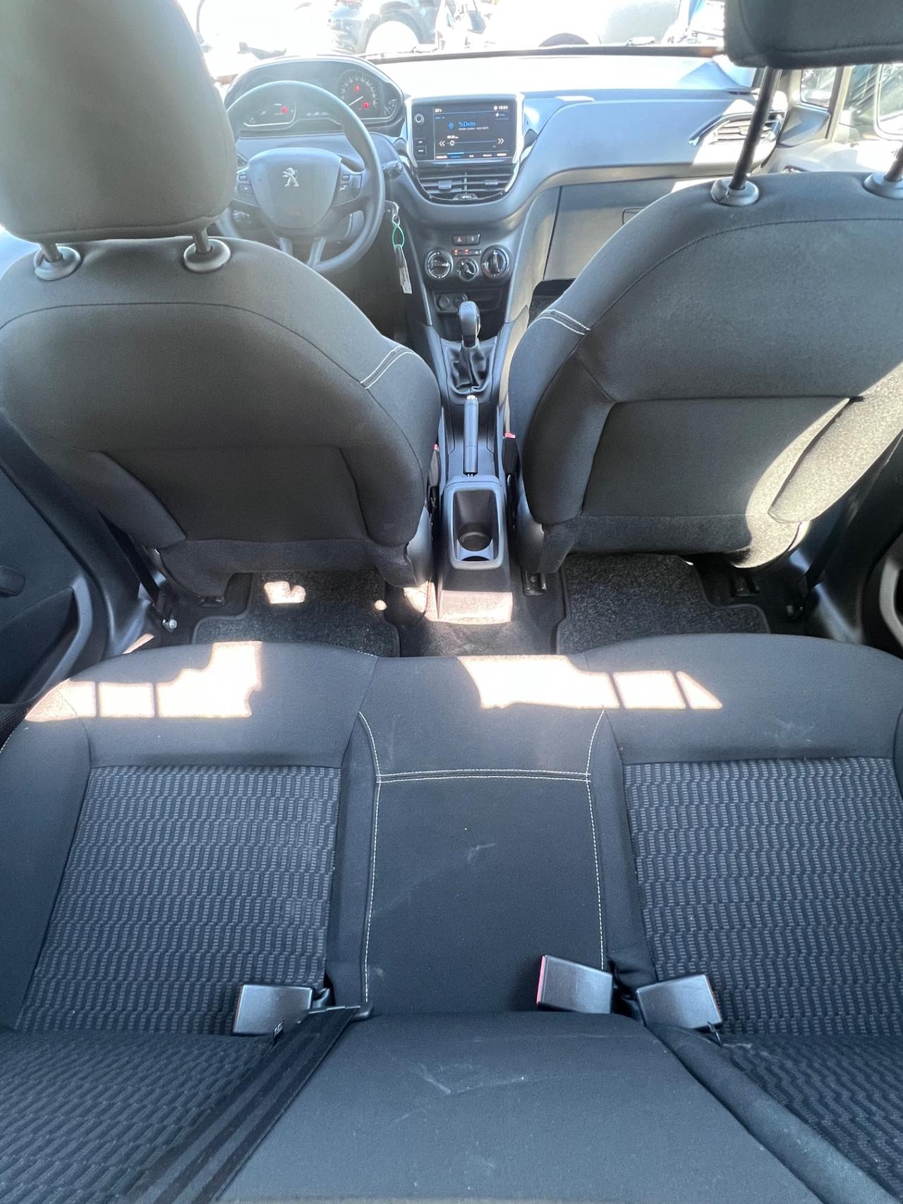 Peugeot 208 BlueHDi 75 5 porte Allure