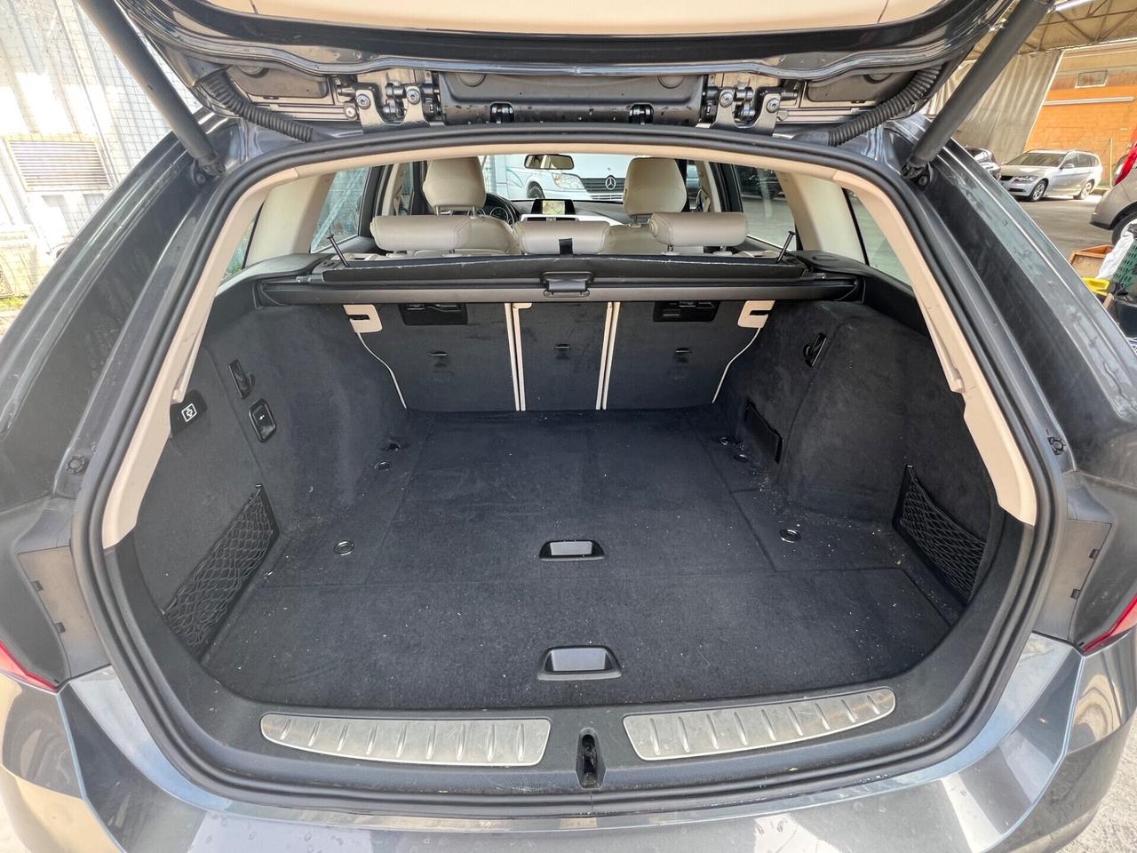 Bmw 320d Touring Luxury Tenuta molto Bene