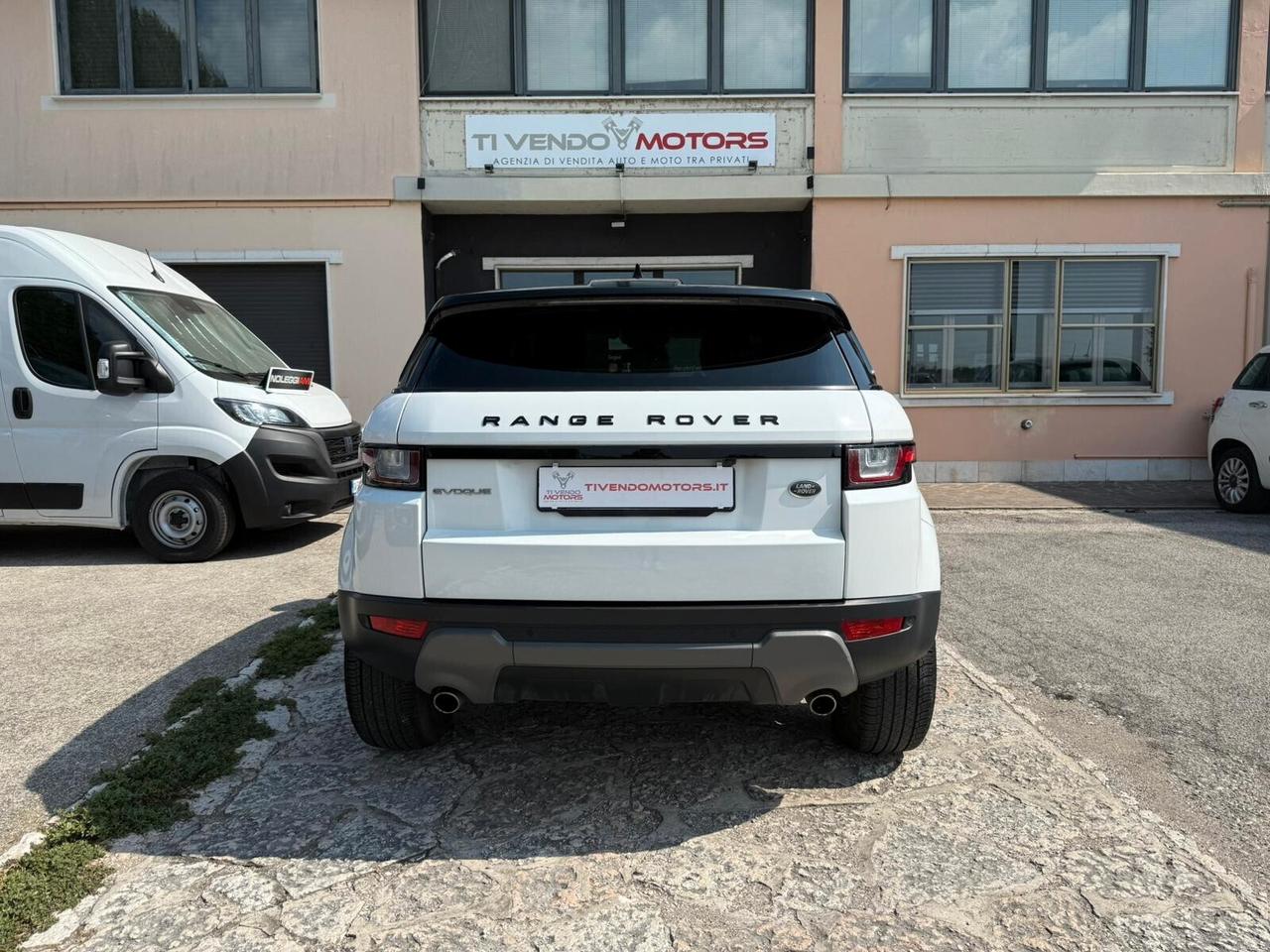 Land Rover Range Evoque 2.0 TD4 150 CV 5p. Pure