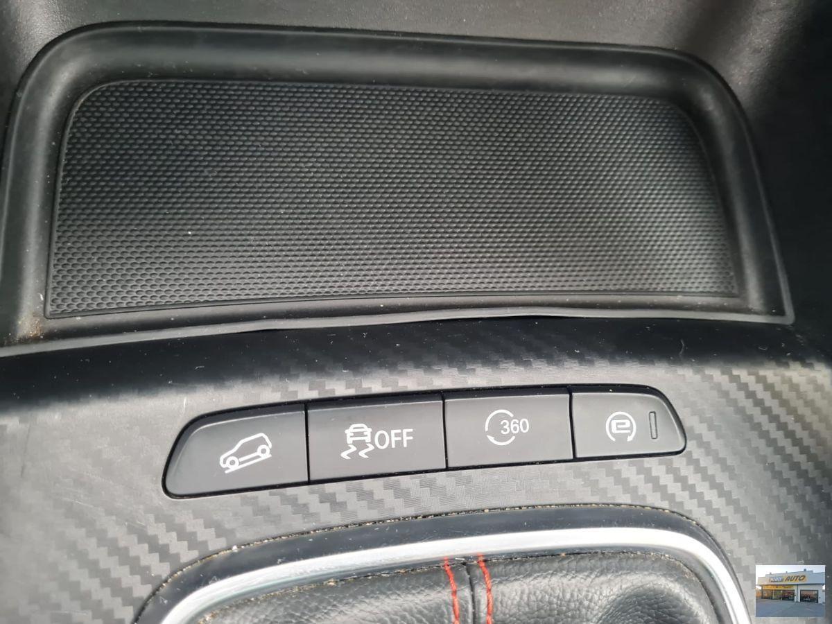 MG ZS Luxury 1.5 Benzina-Anno 2022