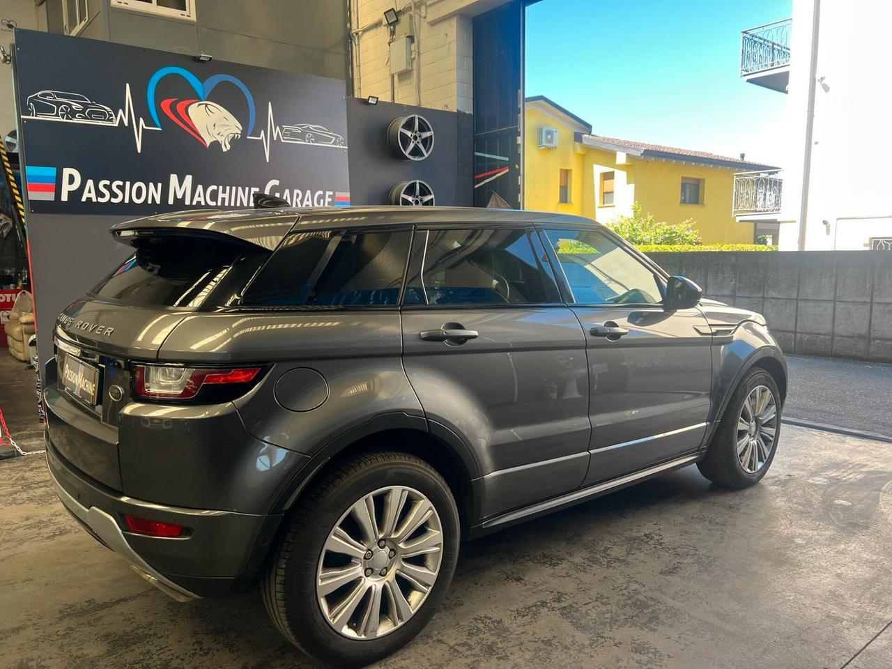Land Rover Range Evoque KM0 20 TD4 180cv Aut 5p Dynamic