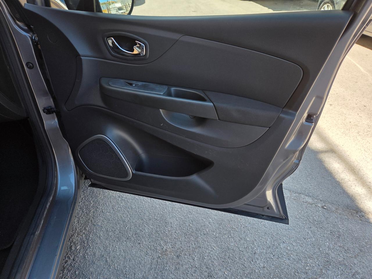 RENAULT CAPTUR 1.5 DCI 90 CV NAVIGATORE KM CERTIFIC