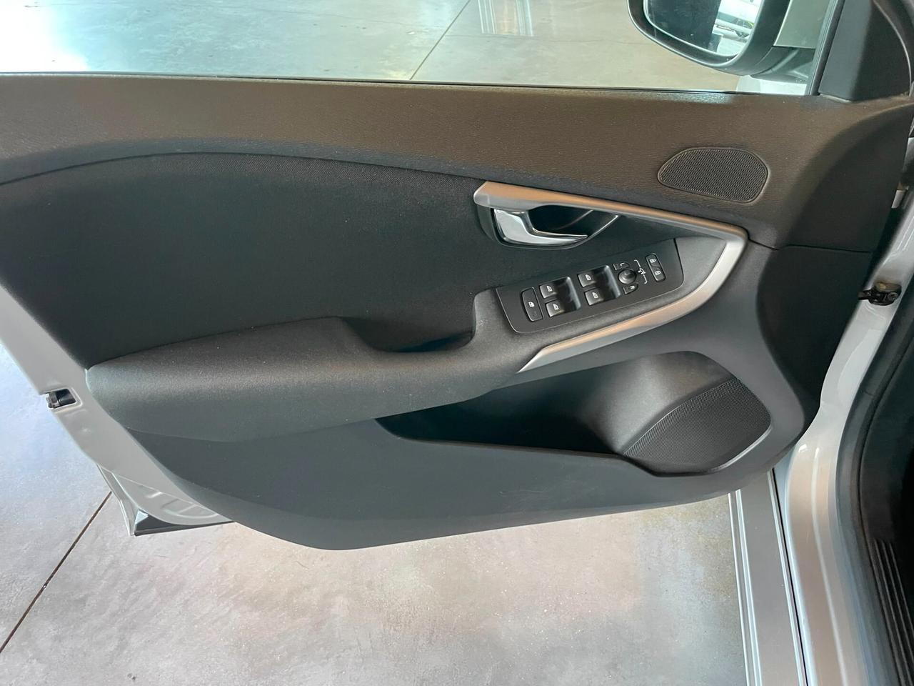 Volvo V40 D2 Business