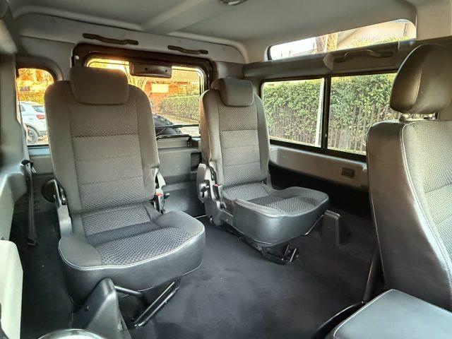 LAND ROVER Defender 90 2.2 TD4 Station Wagon S