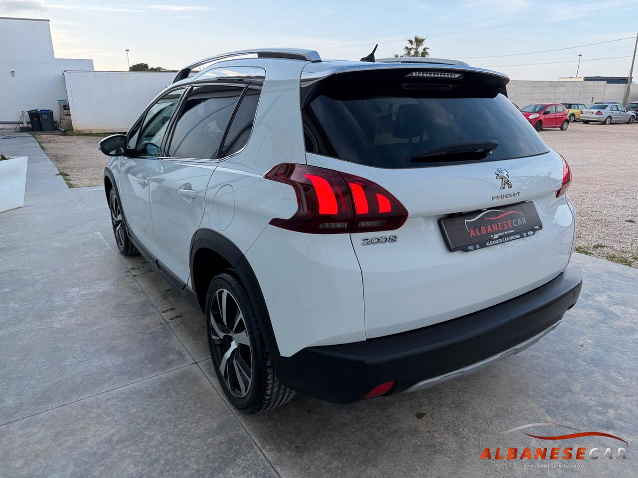 Peugeot 2008 BlueHDi 120 S&S Allure