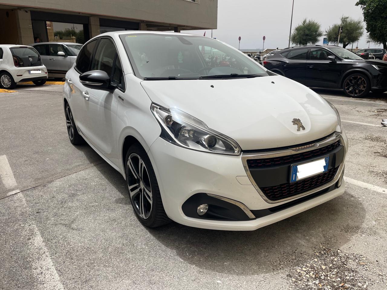 Peugeot 208 BlueHDi 120 S&S 5 porte GT Line